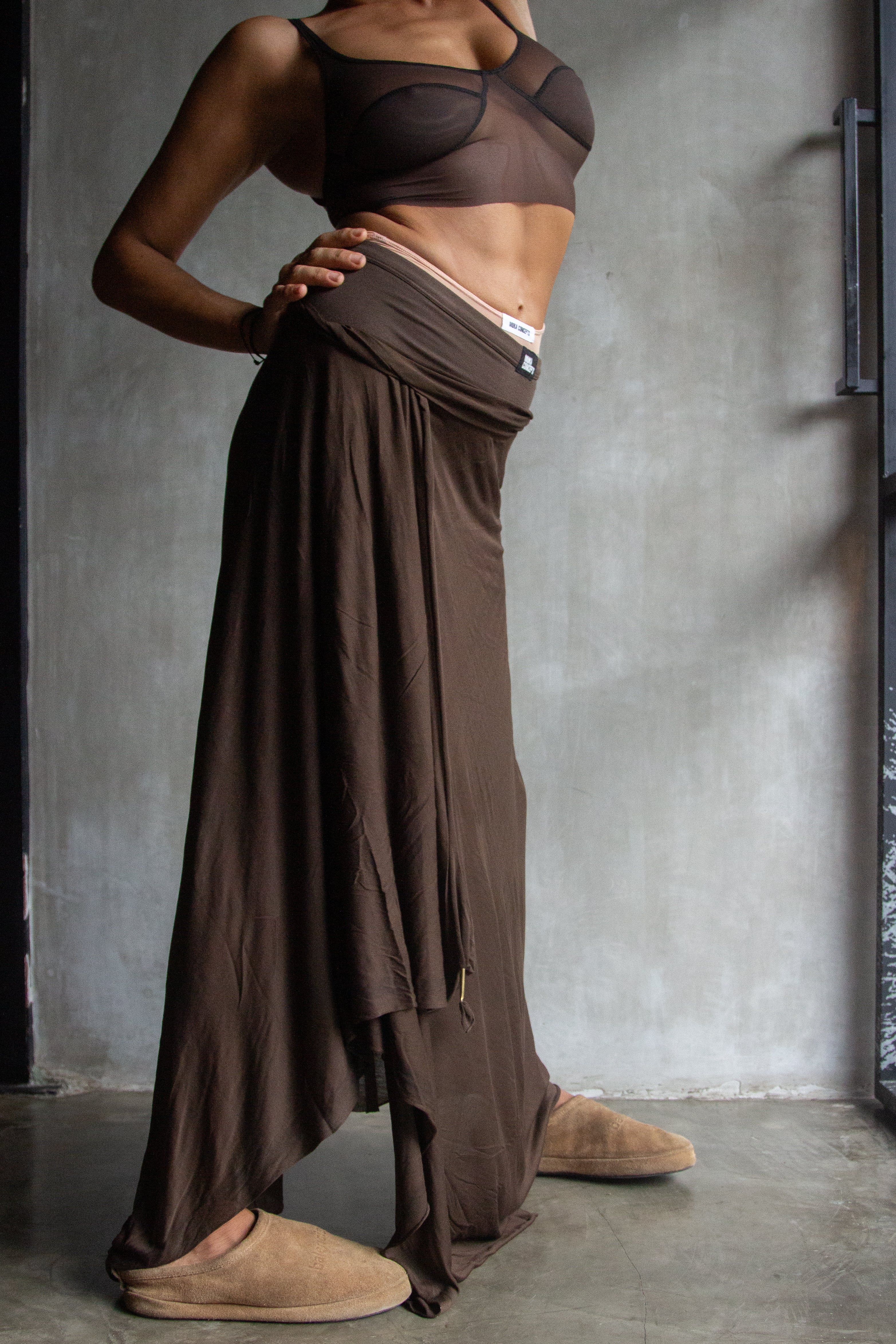 Muka Sarong Modal