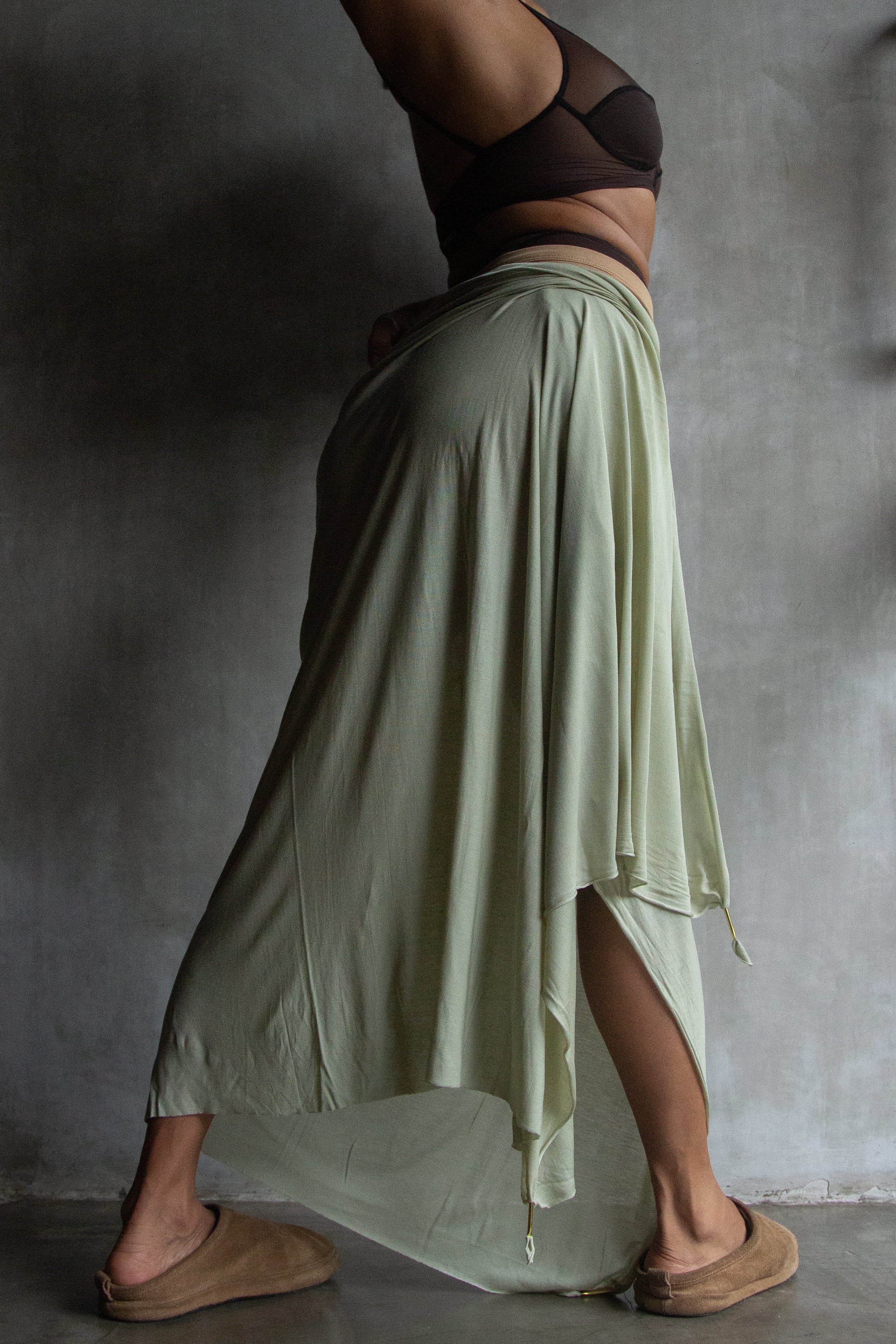 Muka Sarong Modal
