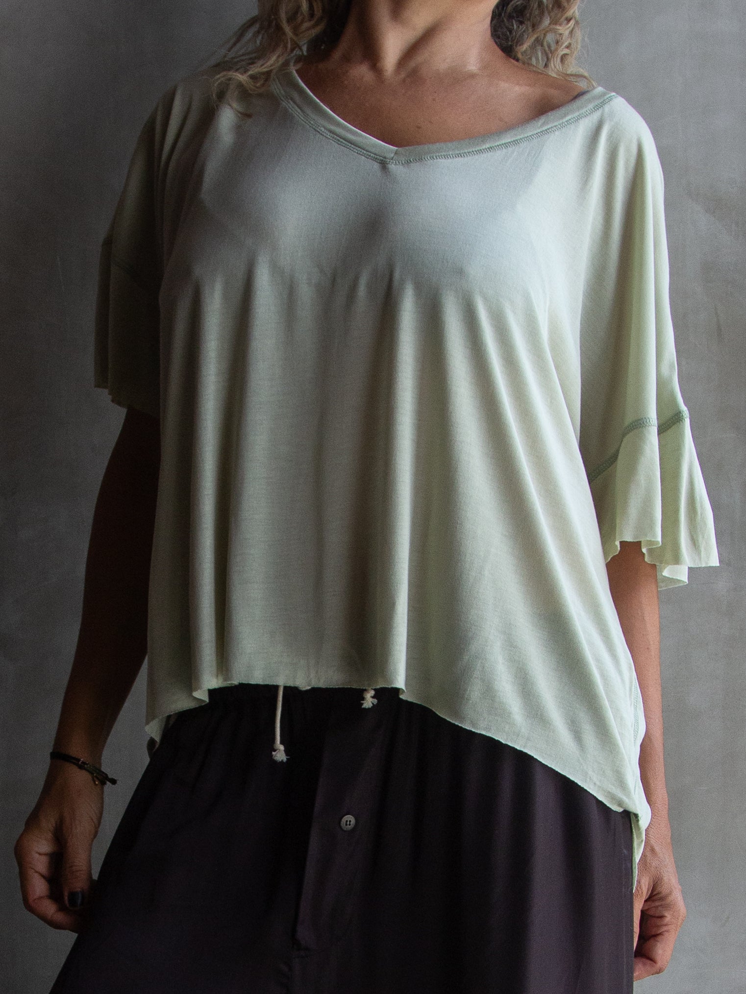 Muka T-Shirt Modal V-Neck