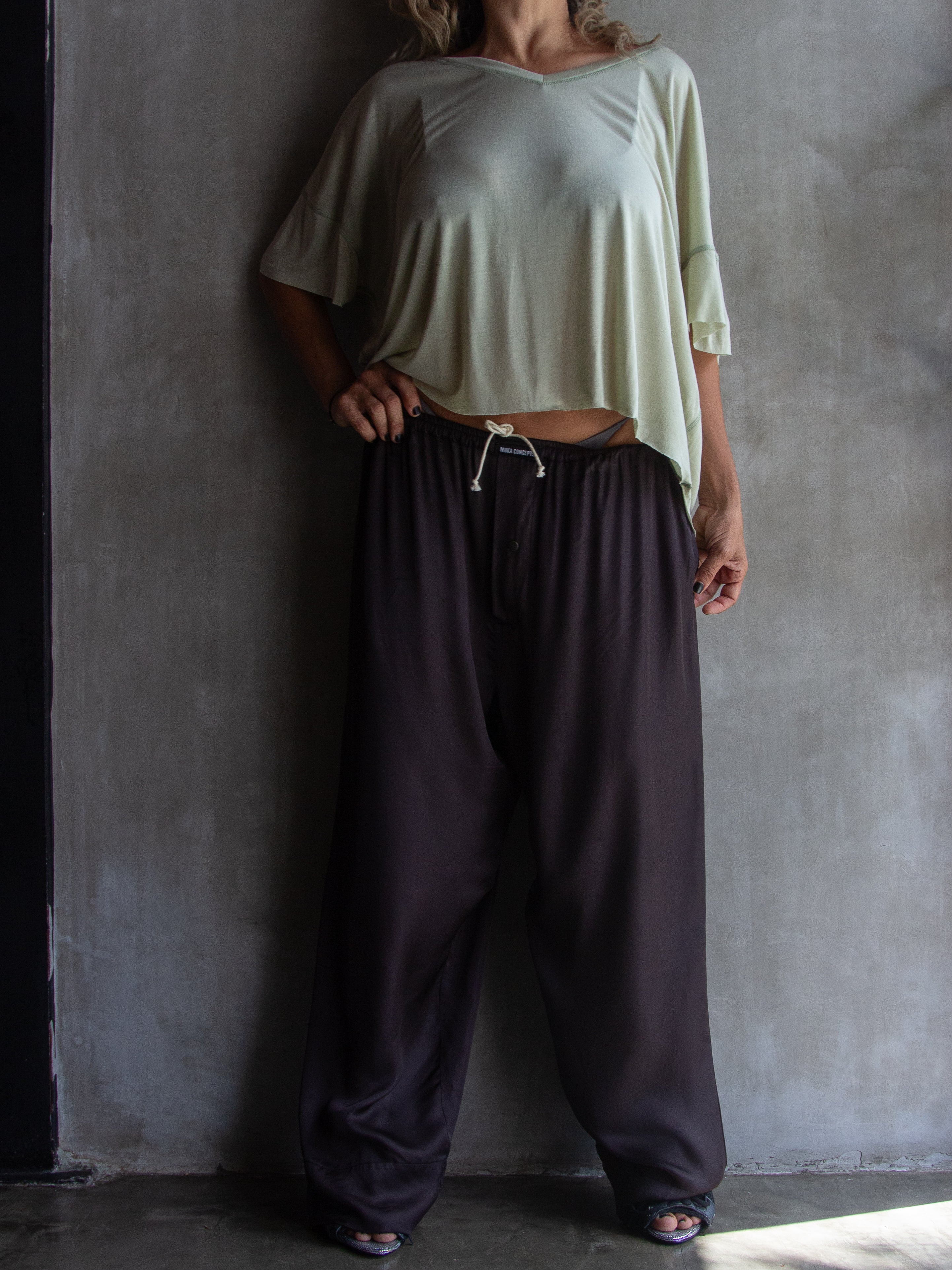 Muka T-Shirt Modal V-Neck