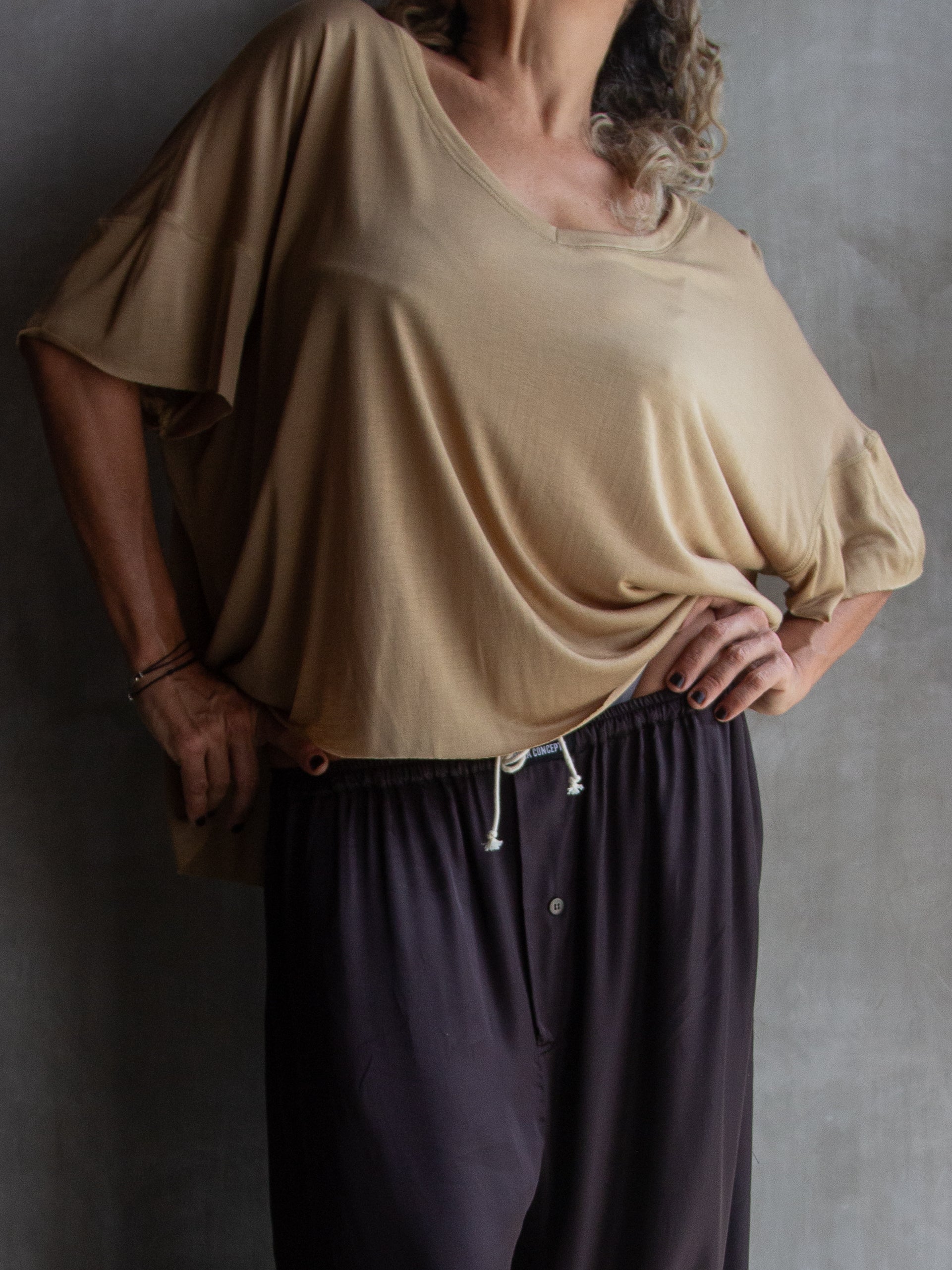Muka T-Shirt Modal V-Neck