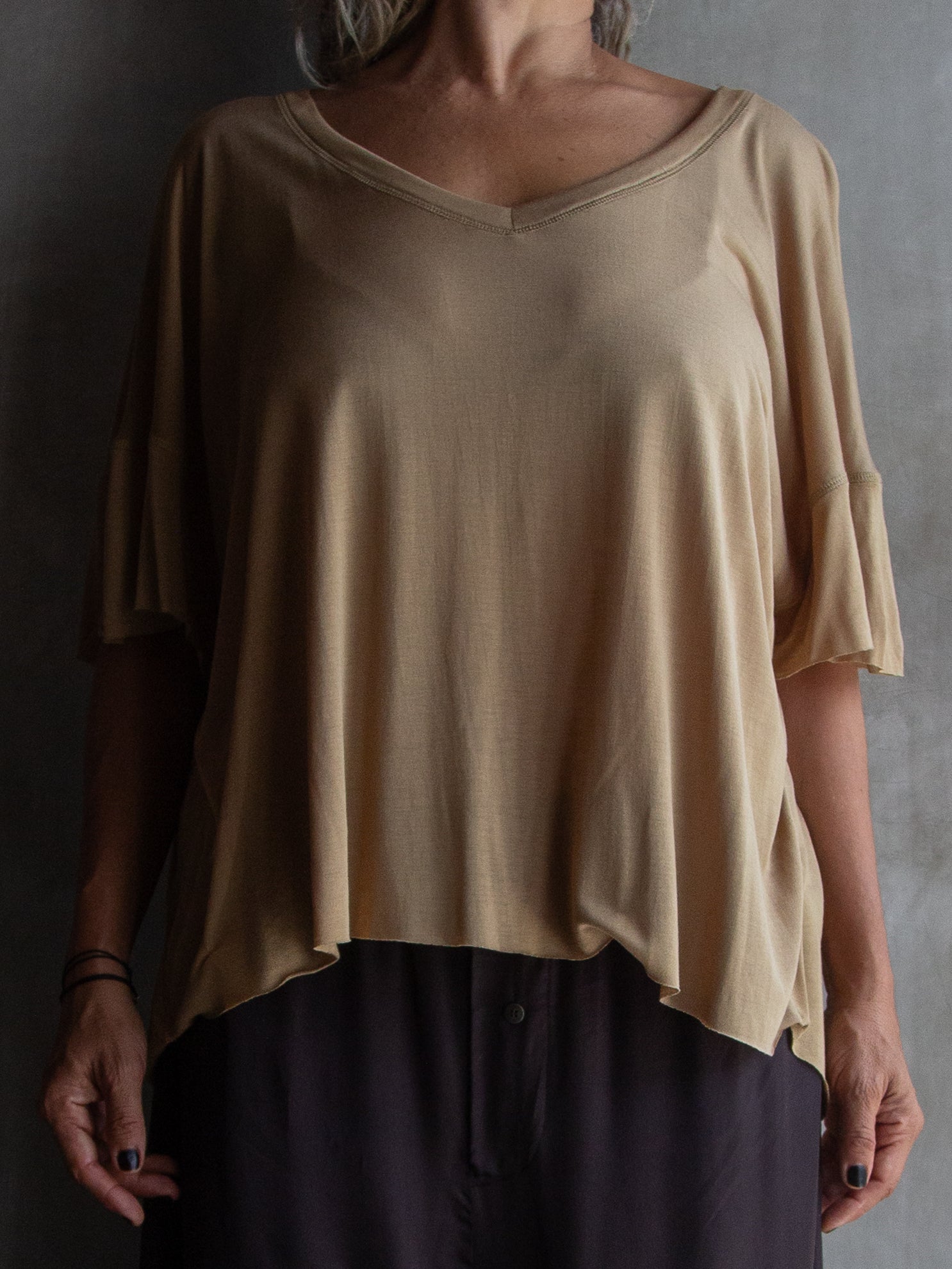 Muka T-Shirt Modal V-Neck