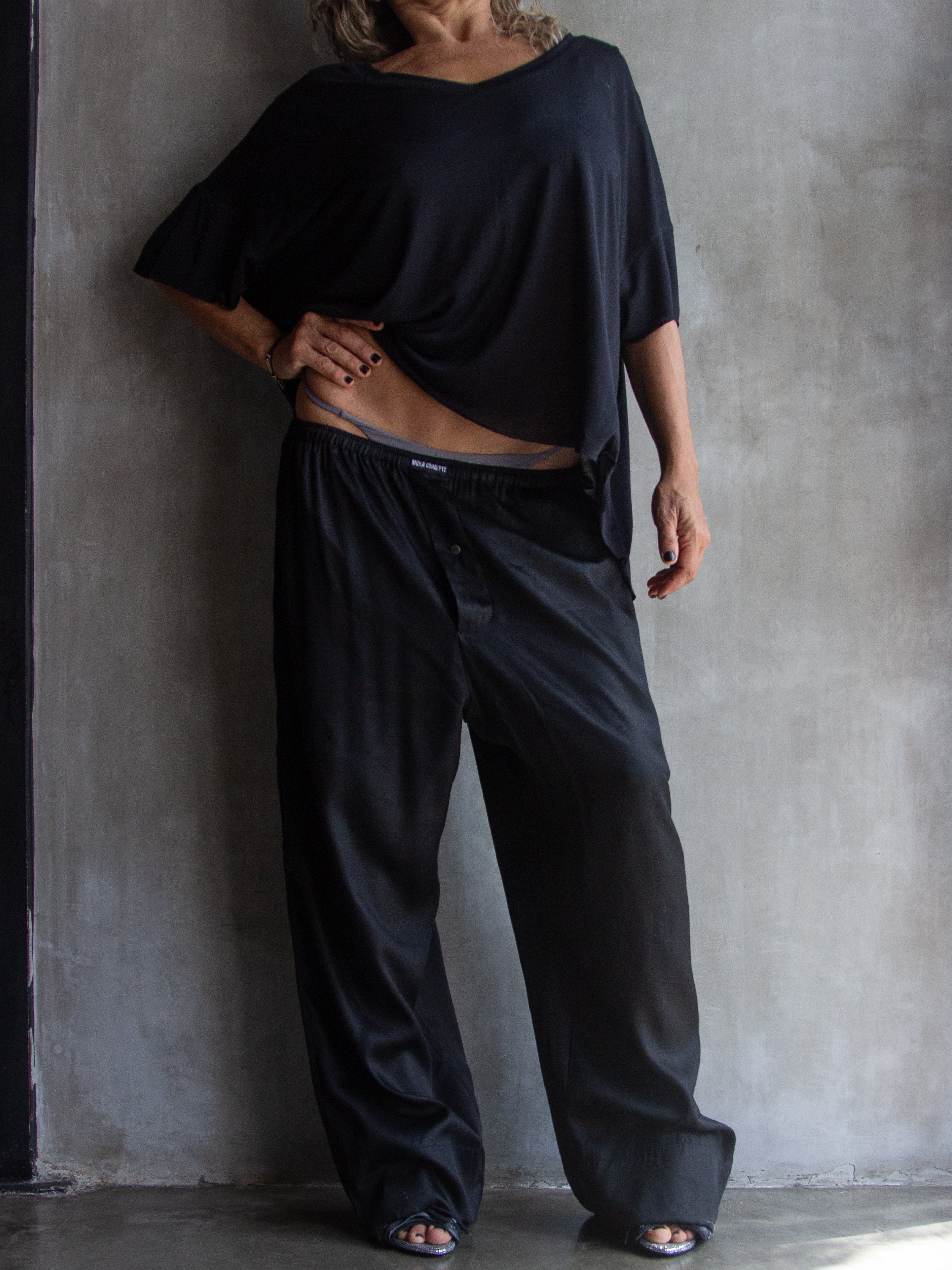 Muka T-Shirt Modal V-Neck