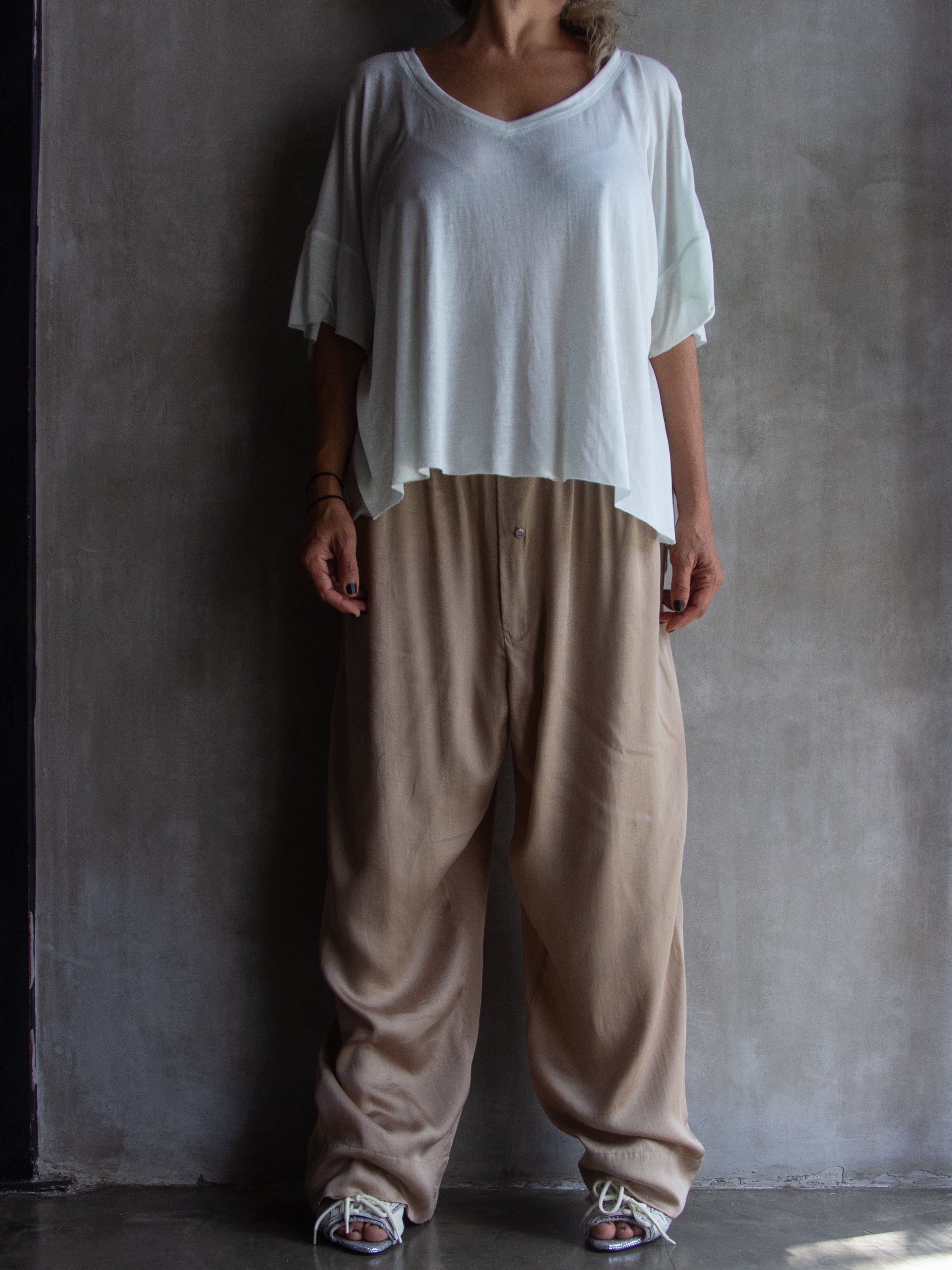 Muka T-Shirt Modal V-Neck