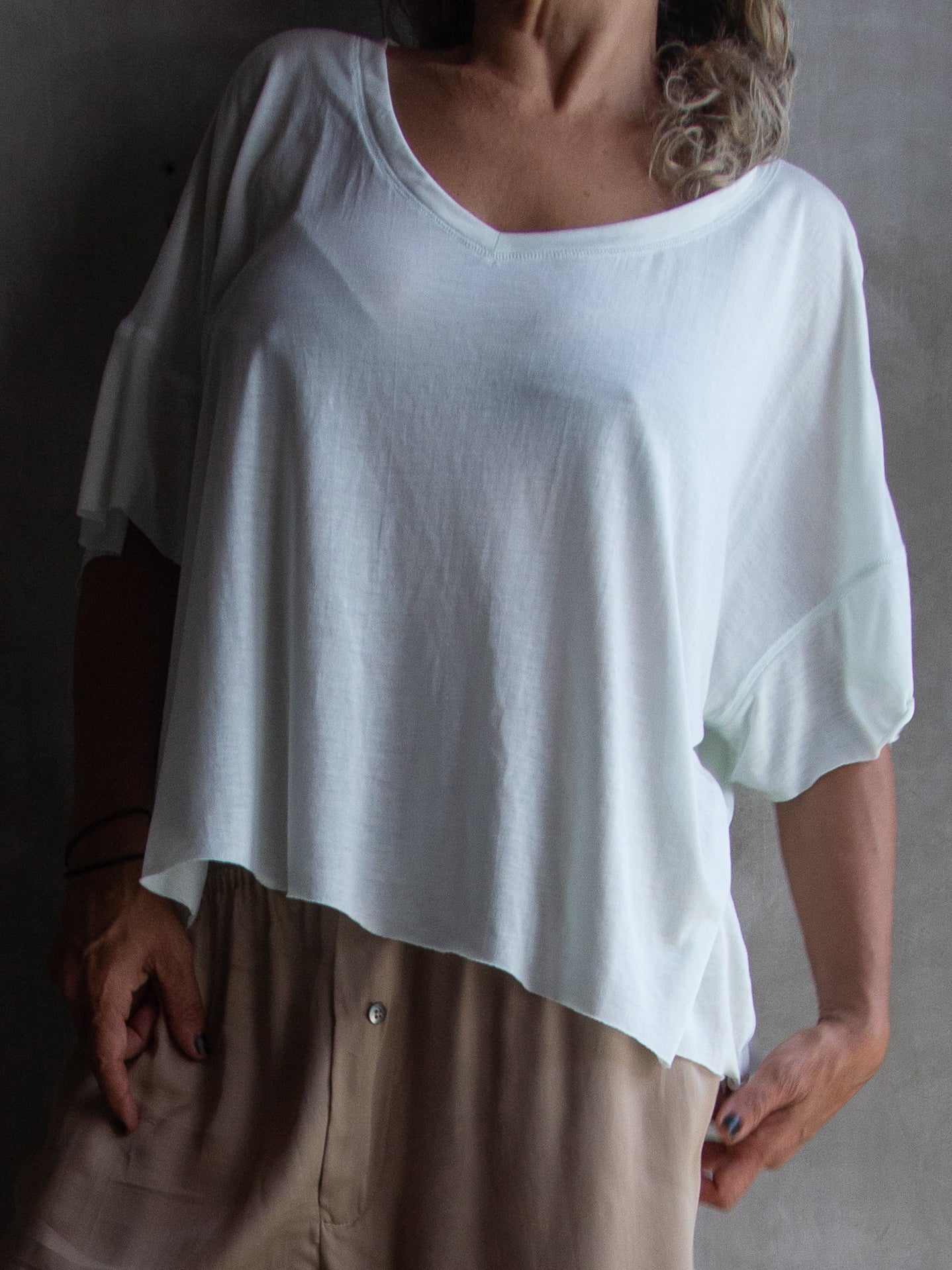 Muka T-Shirt Modal V-Neck