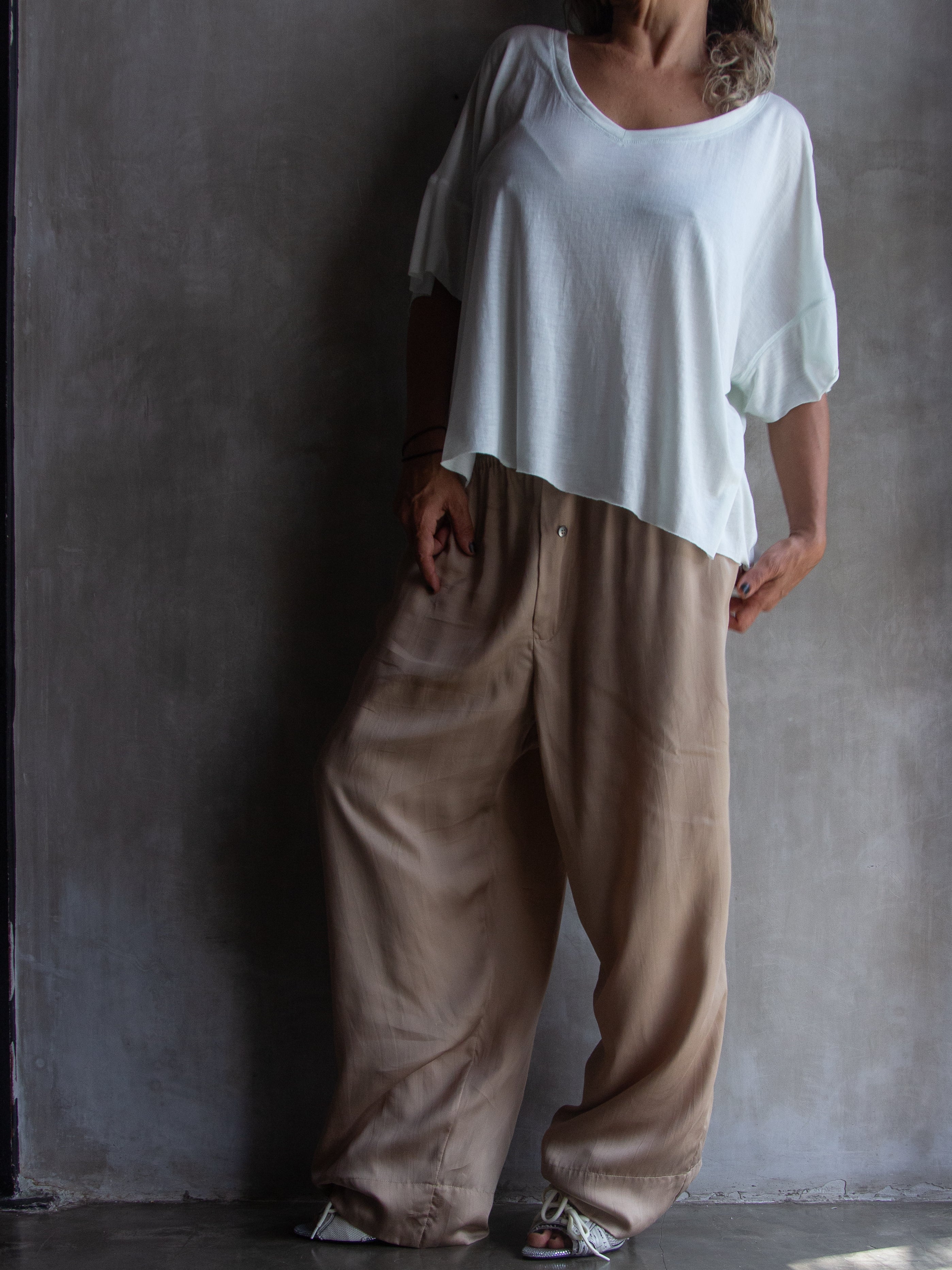 Muka T-Shirt Modal V-Neck