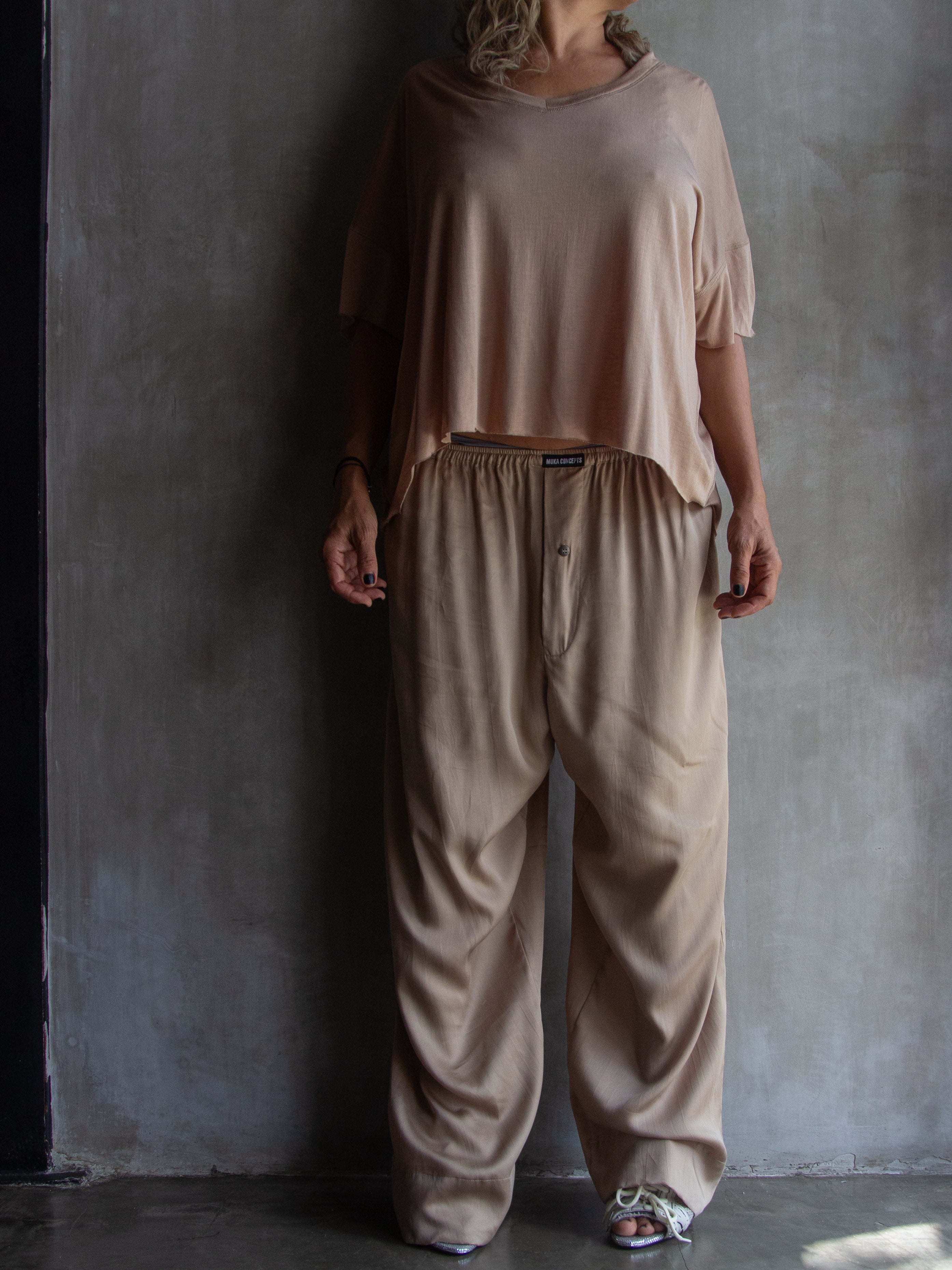 Muka T-Shirt Modal V-Neck