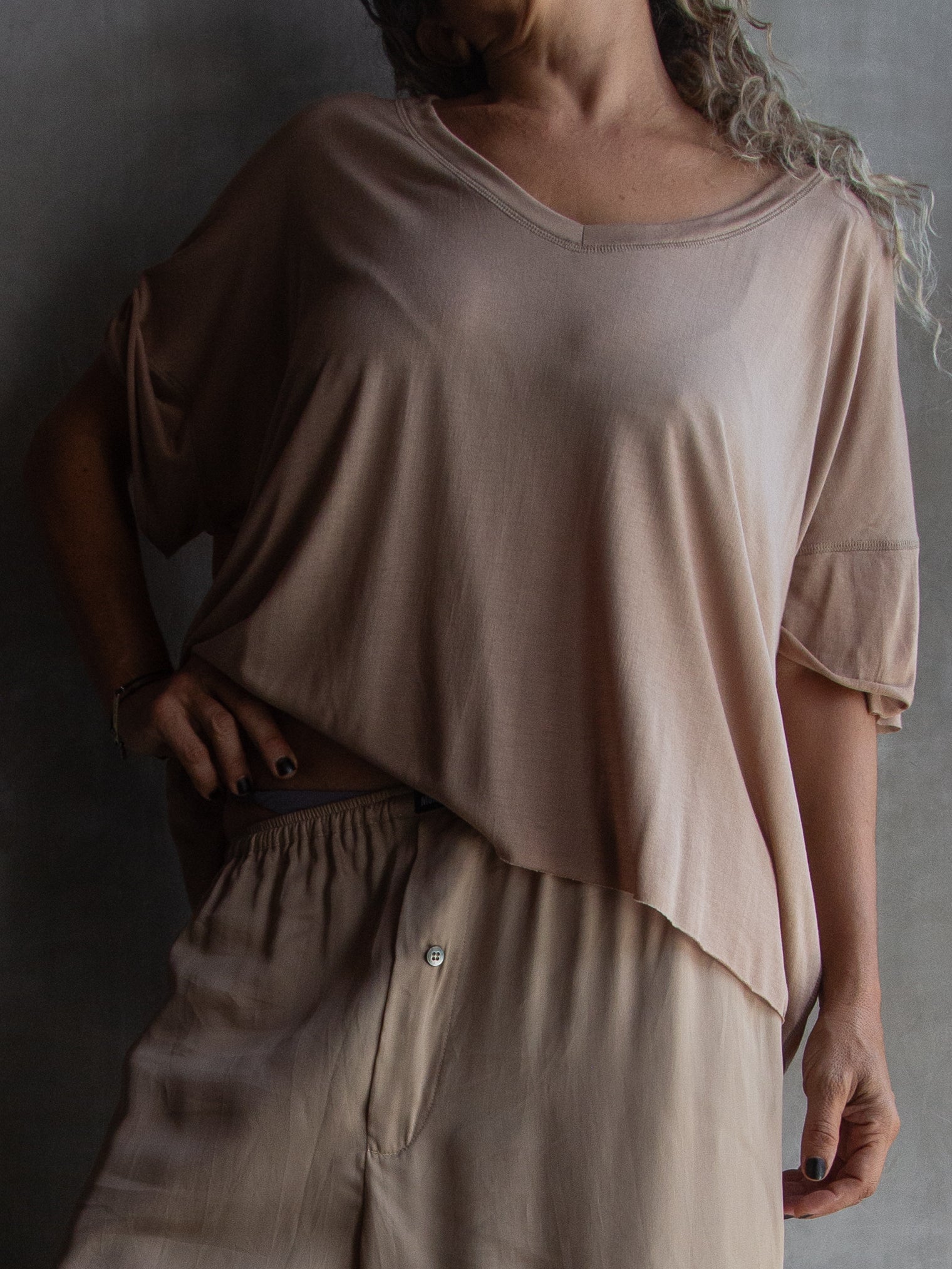 Muka T-Shirt Modal V-Neck