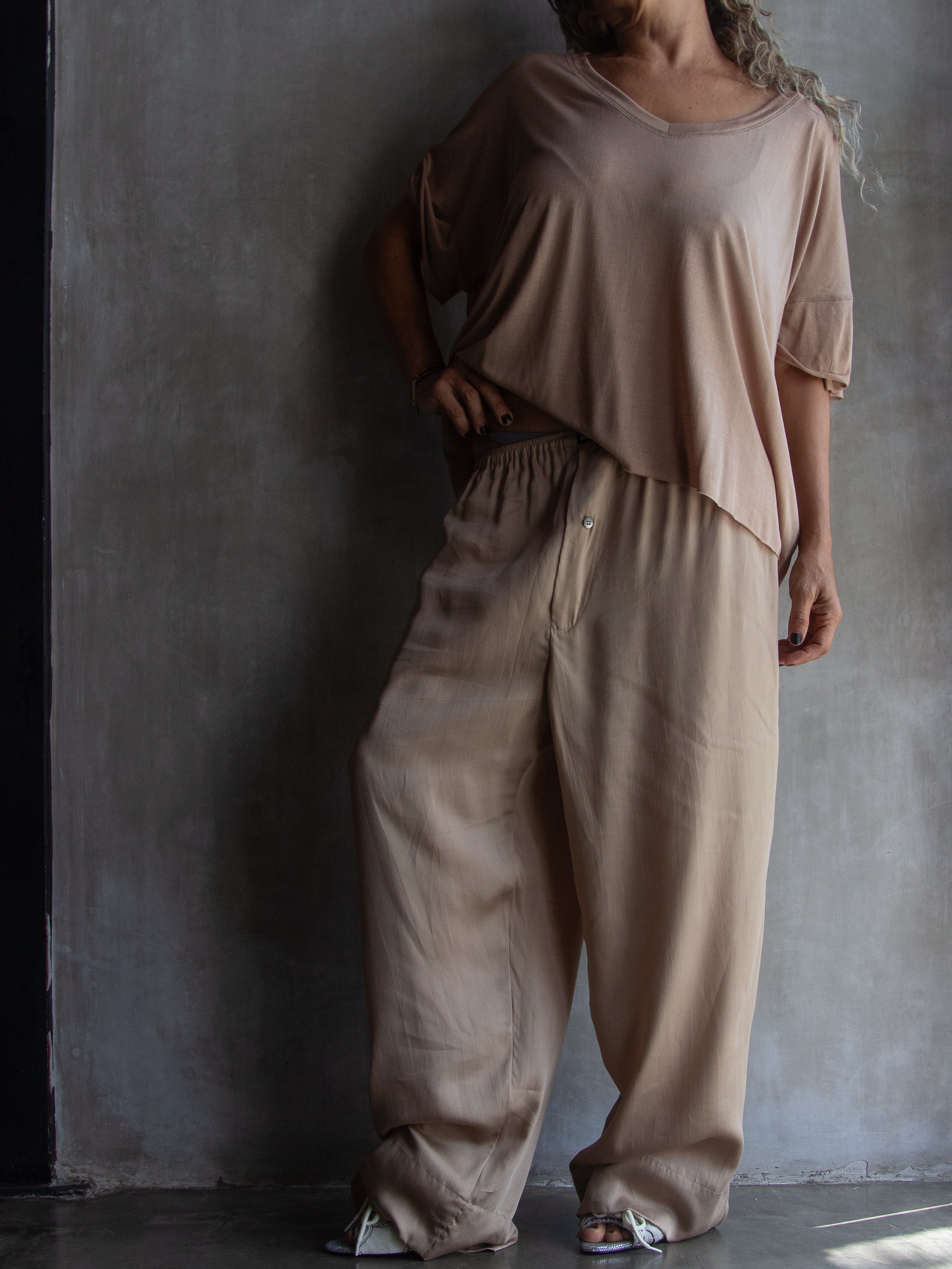 Muka T-Shirt Modal V-Neck