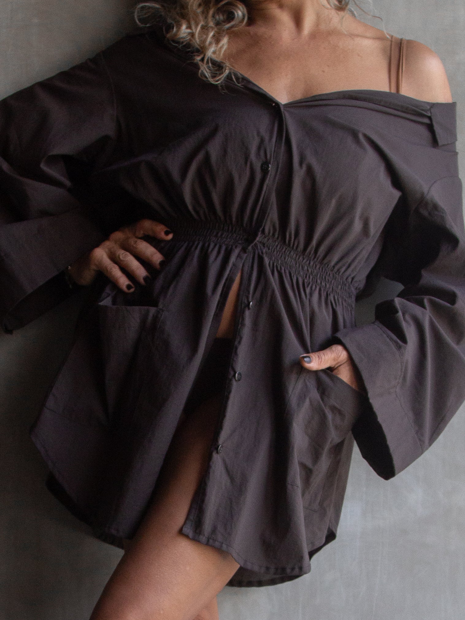 Muka Shirt Décolleté