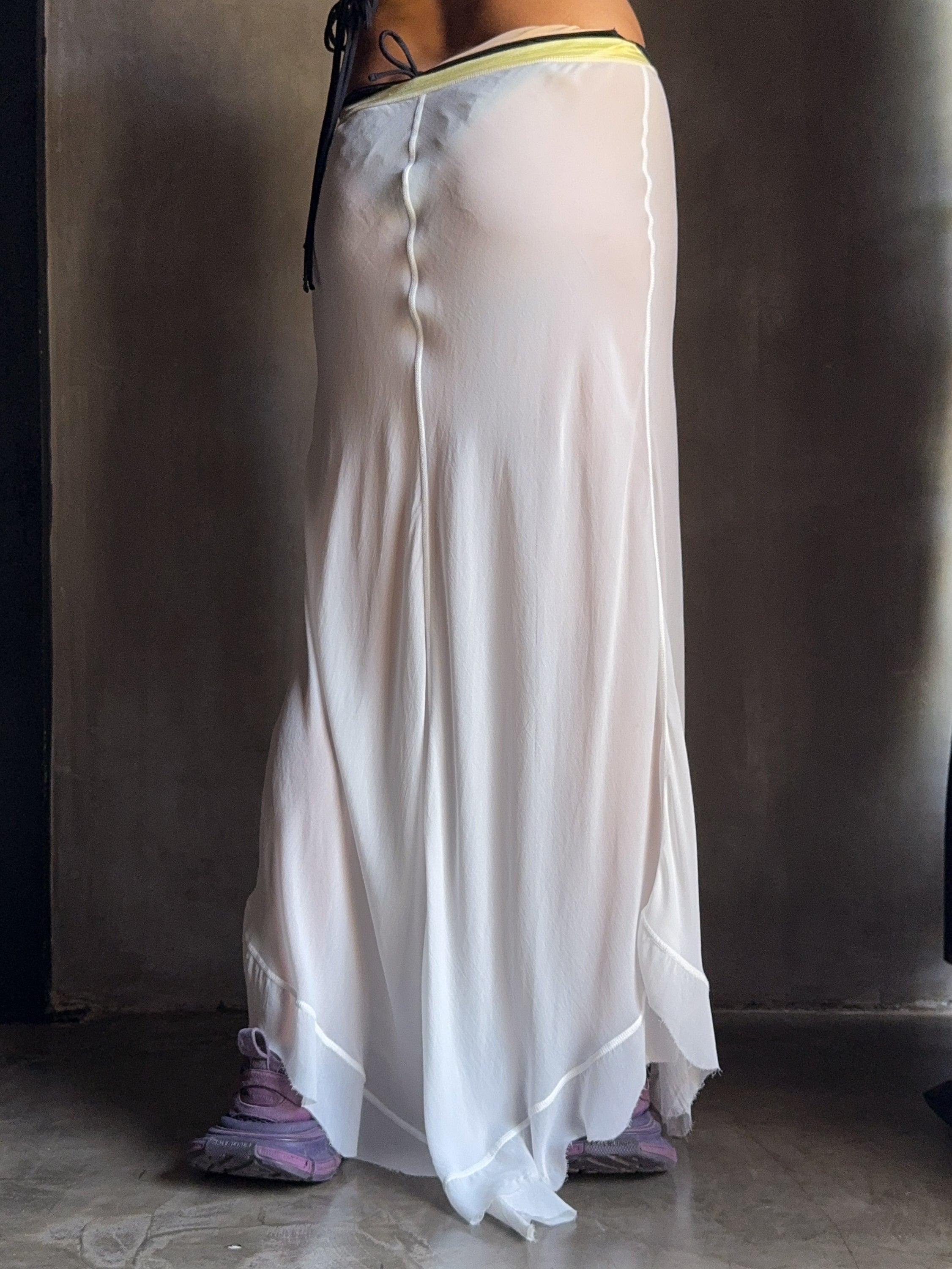 Muka Skirt Viscose Crep Tipis
